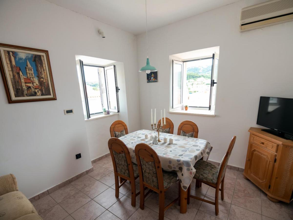 ראב Luise - Four Towers Apartments מראה חיצוני תמונה