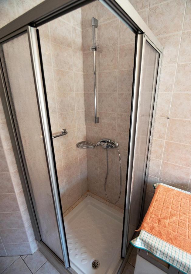 ראב Luise - Four Towers Apartments מראה חיצוני תמונה