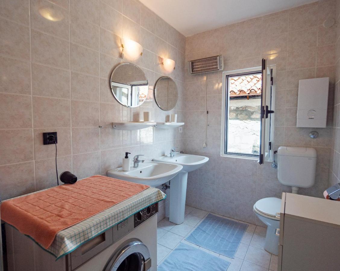 ראב Luise - Four Towers Apartments מראה חיצוני תמונה